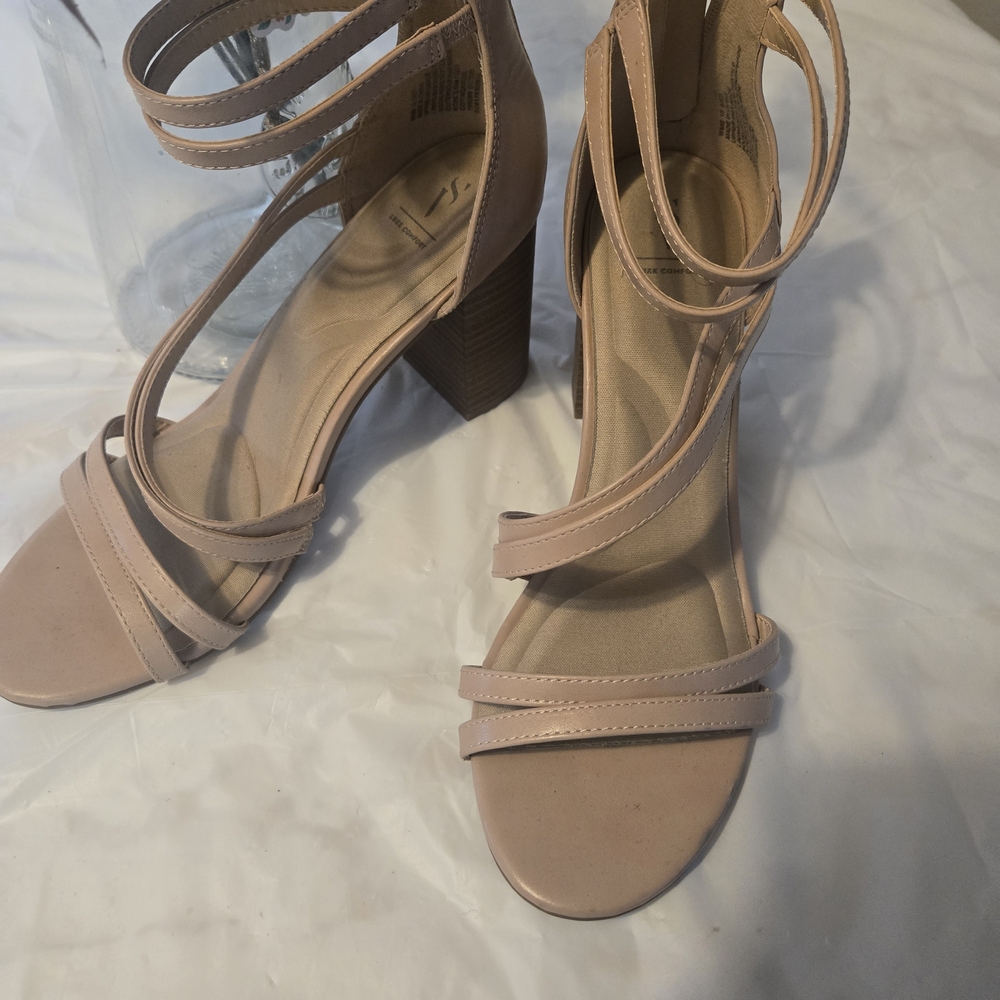 Strappy Block Heel Sandals in Blush - Women